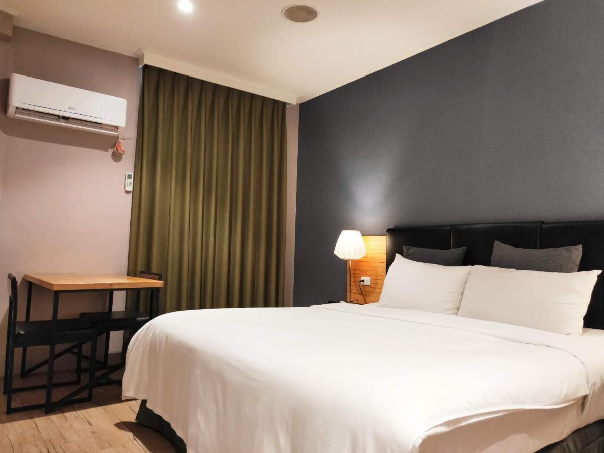 Roppongi Motel Pingtung Екстериор снимка