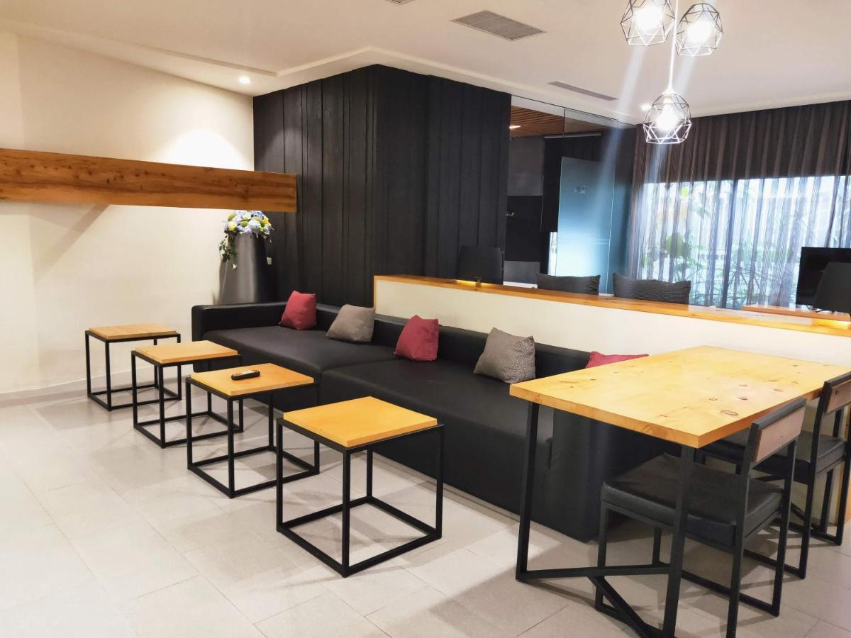 Roppongi Motel Pingtung Екстериор снимка